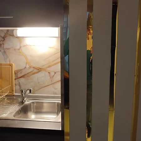 Escal'home , Design Au Pied De L'aeroport,parkings Apartamento *
