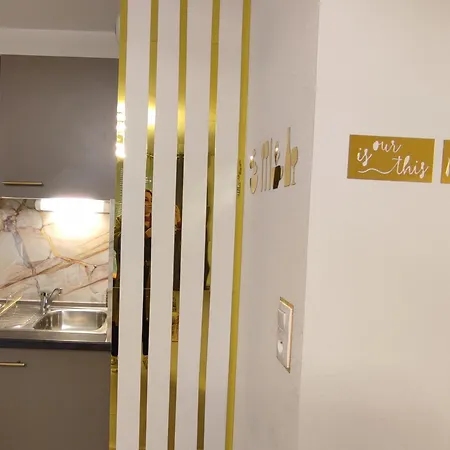 Apartament Escal'home , Design Au Pied De L'aeroport,parkings Blagnac
