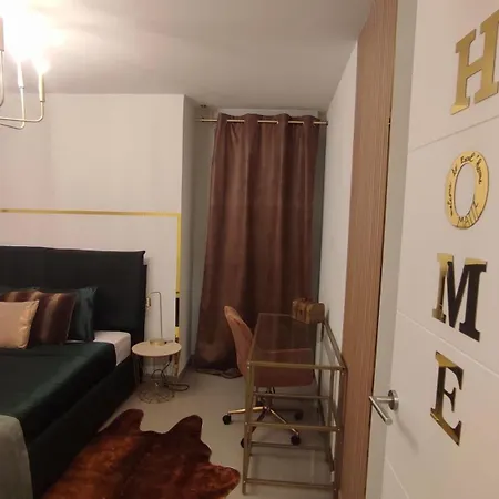 Escal'home , Design Au Pied De L'aeroport,parkings *